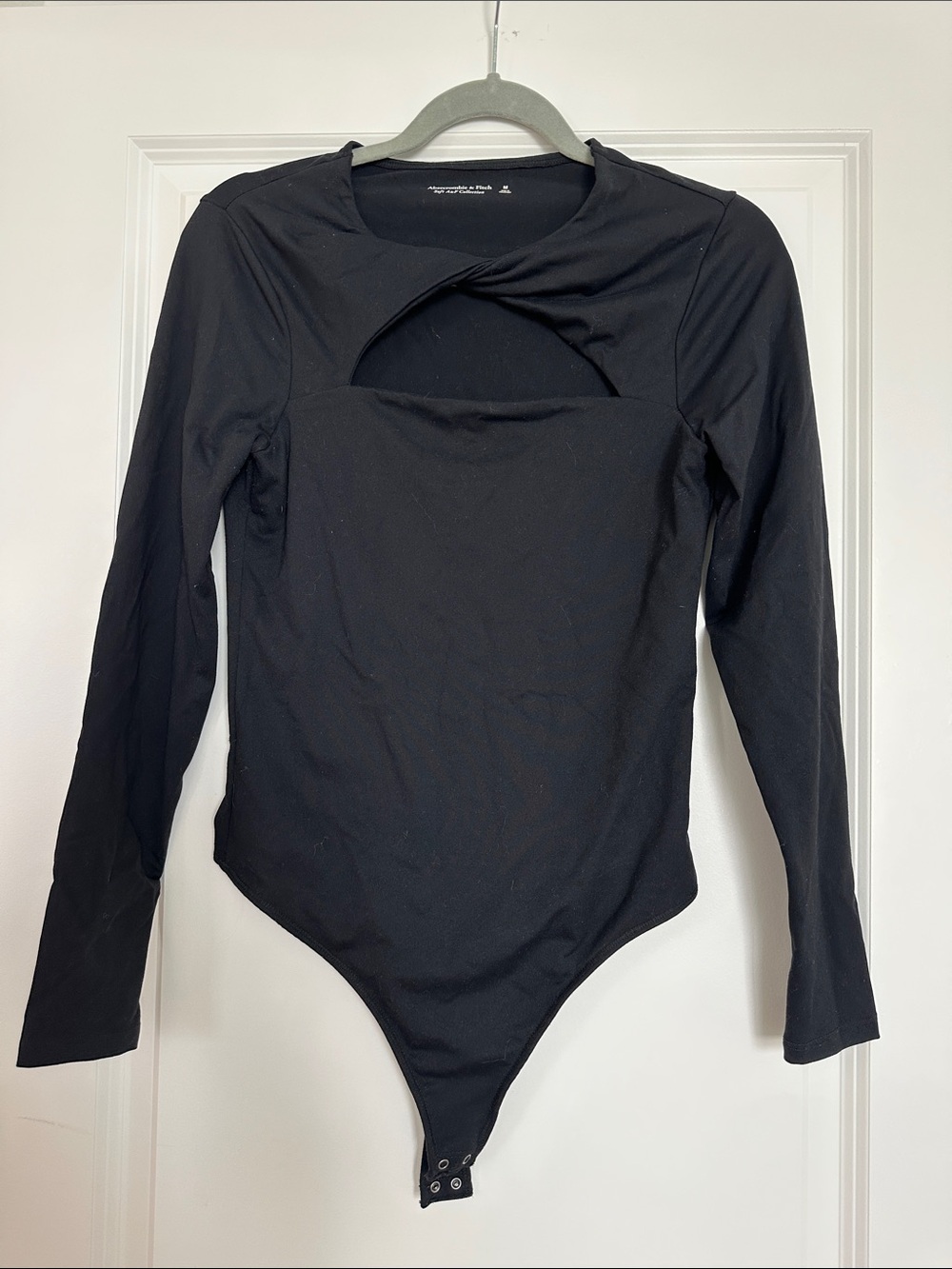 Abercrombie & Fitch Black Long-Sleeve Cutout Bodysuit